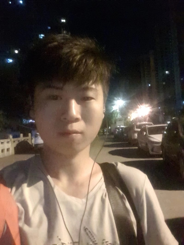 流星的瞬间的第一张照片--闽侯婚介网