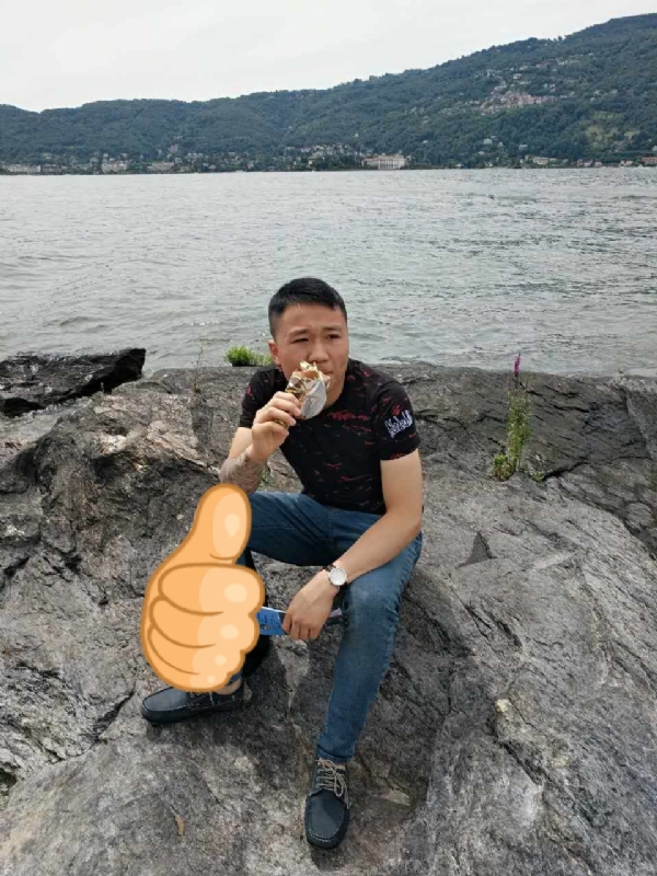 绚烂背后的平淡的第一张照片--闽侯婚介网