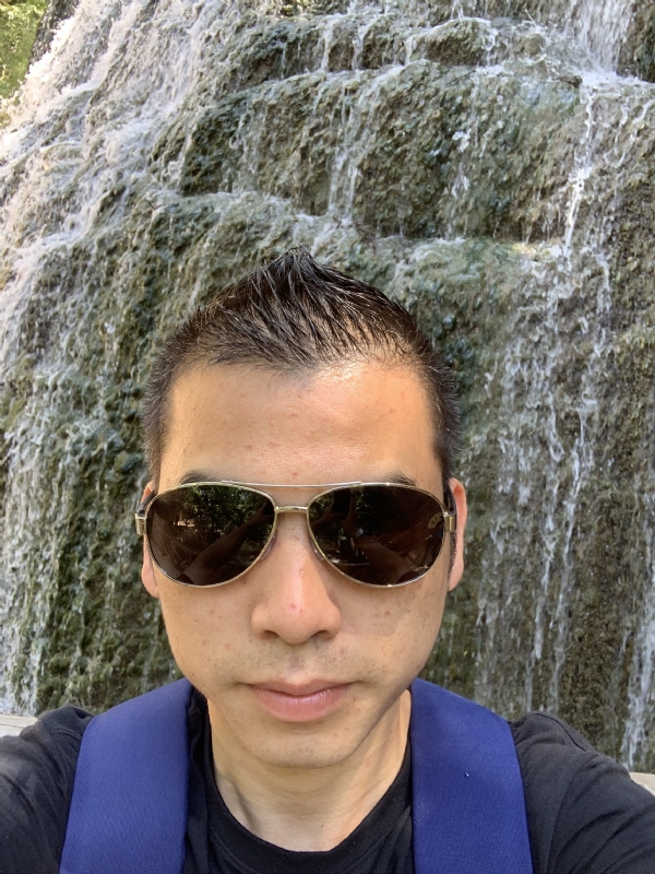高兴的第二张照片--闽侯婚介网