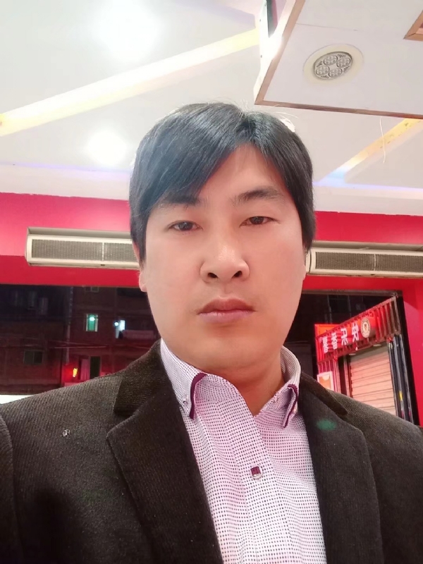 奔跑的第二张照片--闽侯婚介网