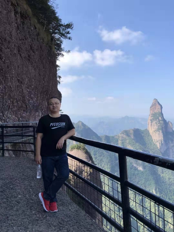 不杵于物的第一张照片--闽侯婚介网