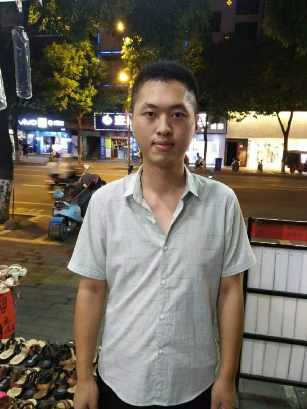 单身的雄鹰的第一张照片--闽侯婚介网