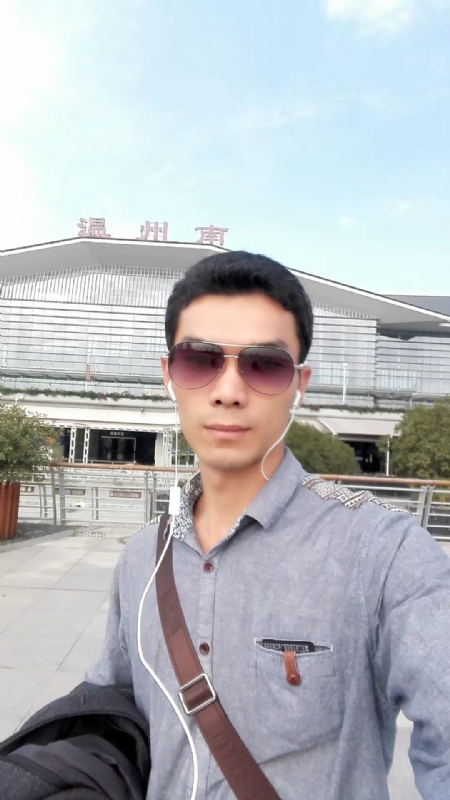 错把真心喂了狗的第三张照片--闽侯婚介网