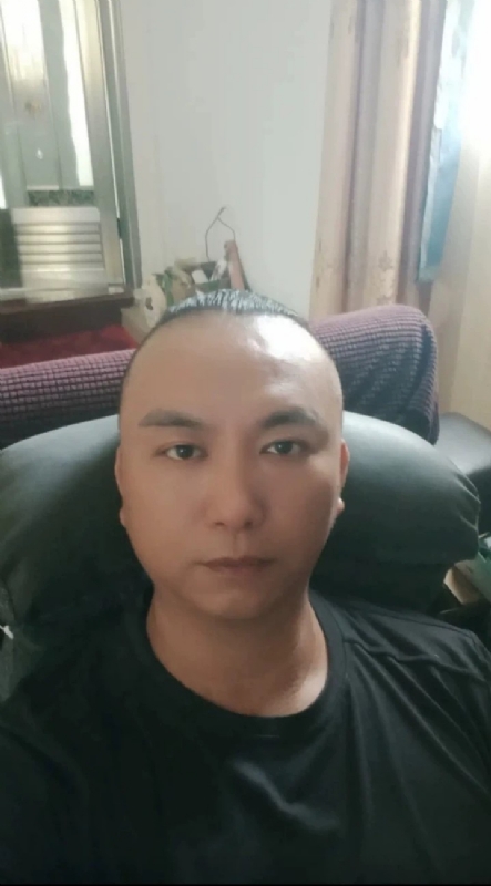 施逸森的第一张照片--闽侯婚介网