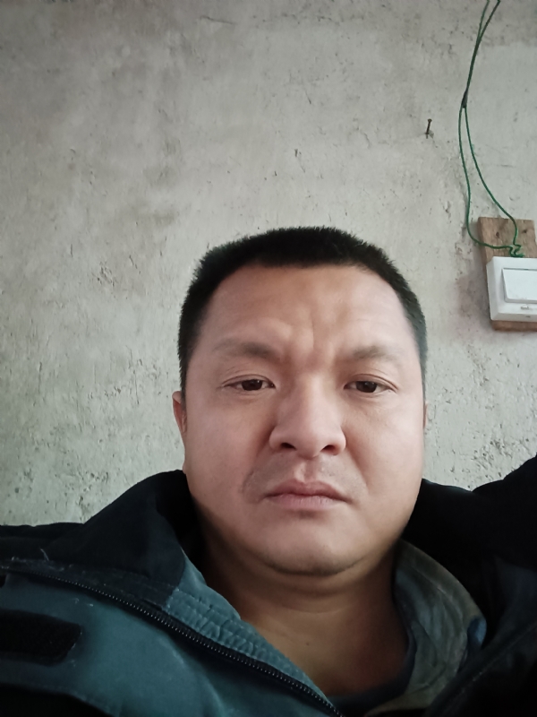 兰成龙的第二张照片--闽侯婚介网