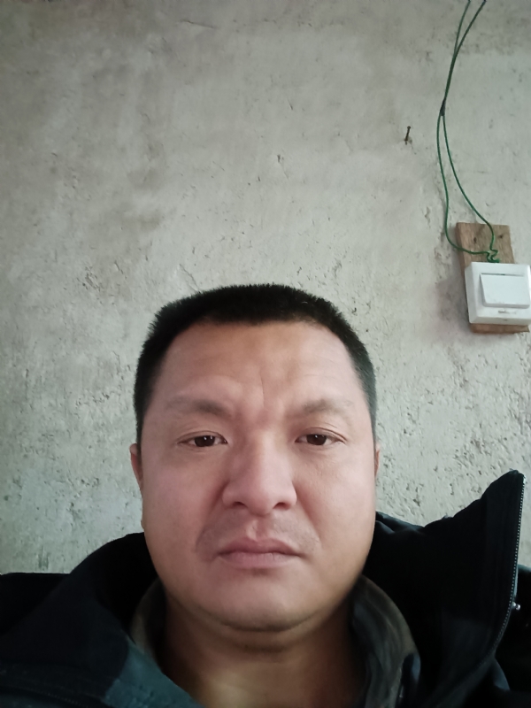 兰成龙的第四张照片--闽侯婚介网