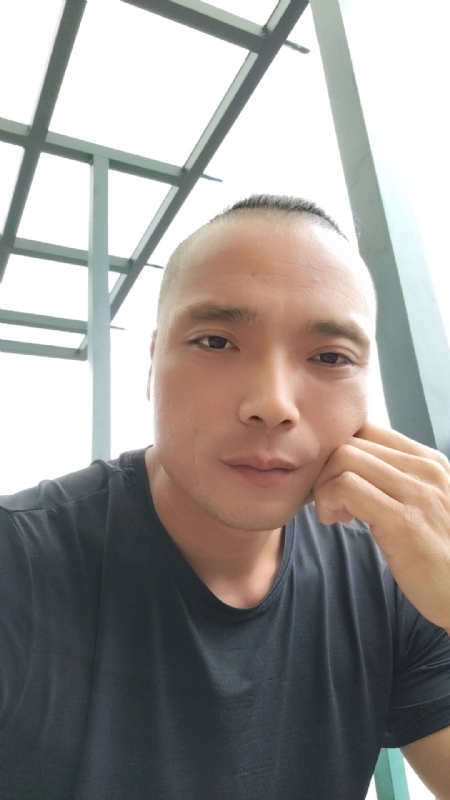伯爵的第三张照片--闽侯婚介网